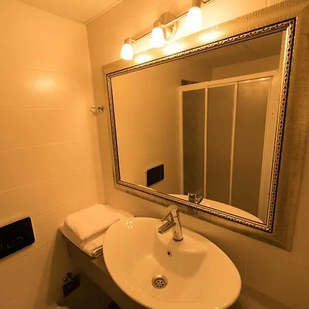 Apartahotel Ileri & Çeşme