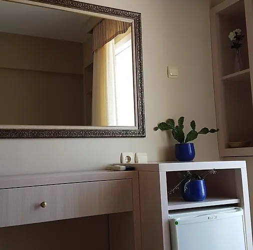 Ileri & * Çeşme