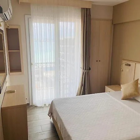 伊勒里公寓式酒店 Çeşme